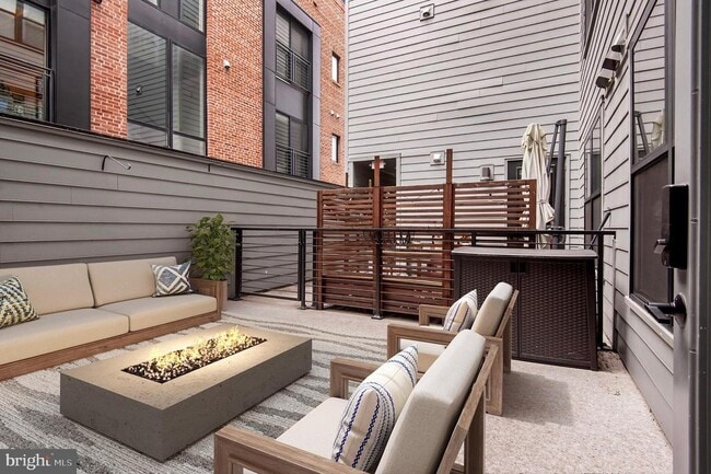 Building Photo - 4339 Harrison St NW