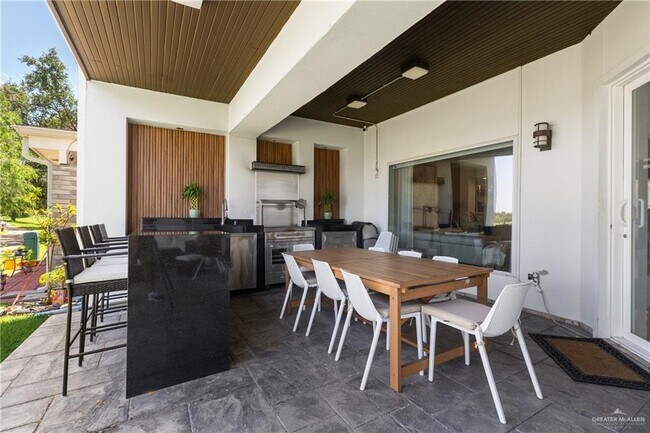 Building Photo - 514 Rio Grande Dr