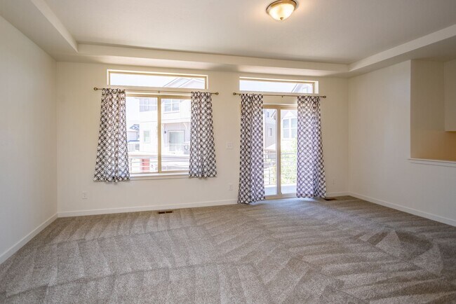 Building Photo - Move-In Ready Home in Desirable Banning Lewis Ranch!!