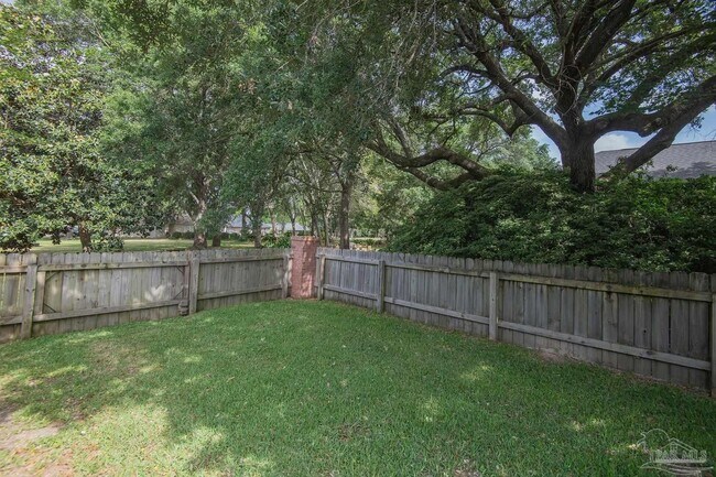 Building Photo - 5490 Oakmont Dr