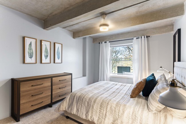 Building Photo - 1265 Race St