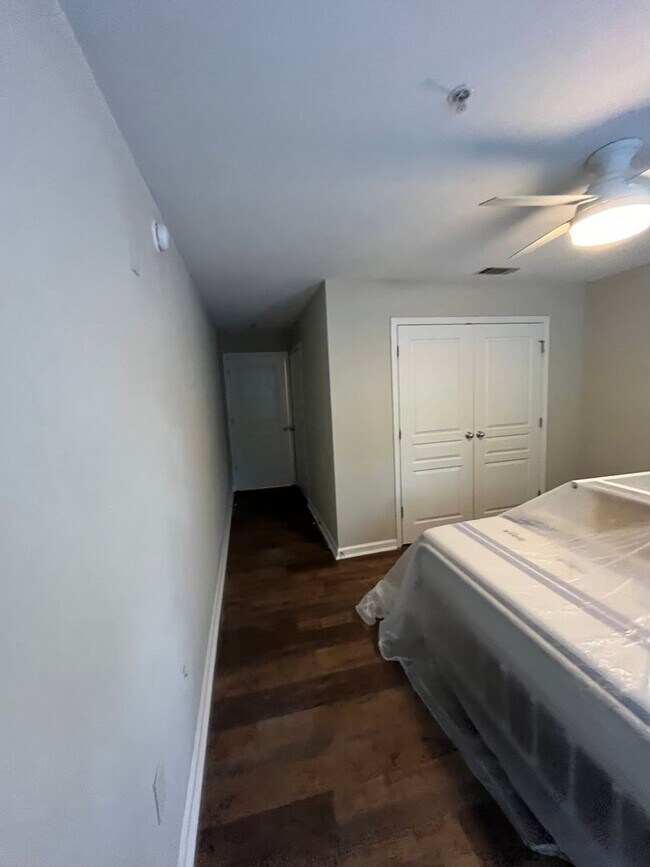 Building Photo - 14-1416 Romak