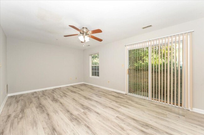 Building Photo - Ballenger Creek Area for Lease