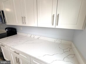 Building Photo - 306 Paddock Dr