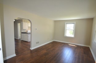 Building Photo - 257 Sunset Ave