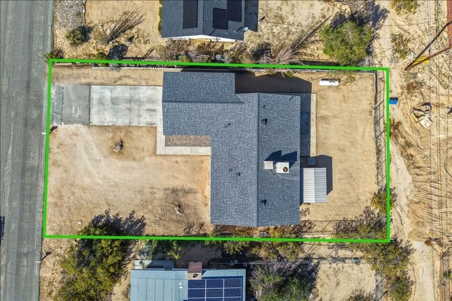 Building Photo - 6851 Quail Spring Ave