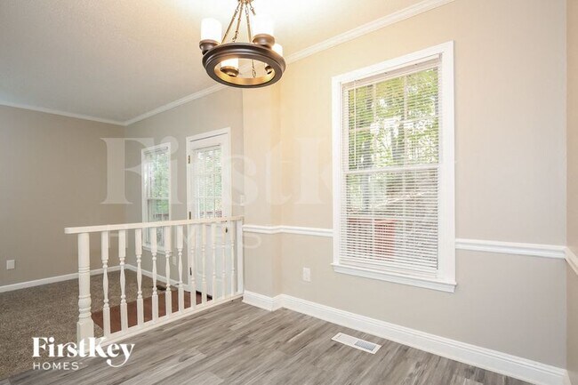 Building Photo - 163 Twin Valley Ct