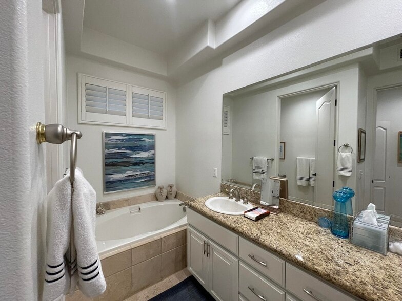 Building Photo - 2705 Via Calderia