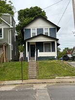 Building Photo - 998 E Whittier St