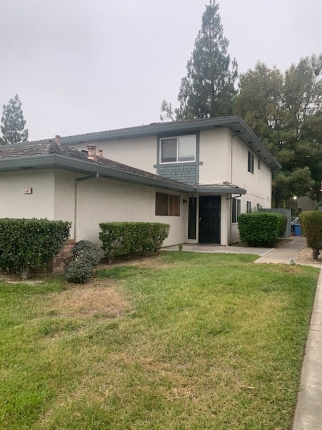 Building Photo - 2 Bed/One Bath Condo, Blossom Valley Popul...