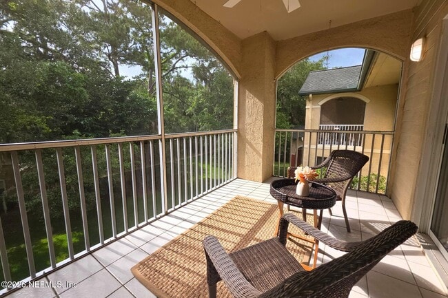 Building Photo - 230 Colima Ct