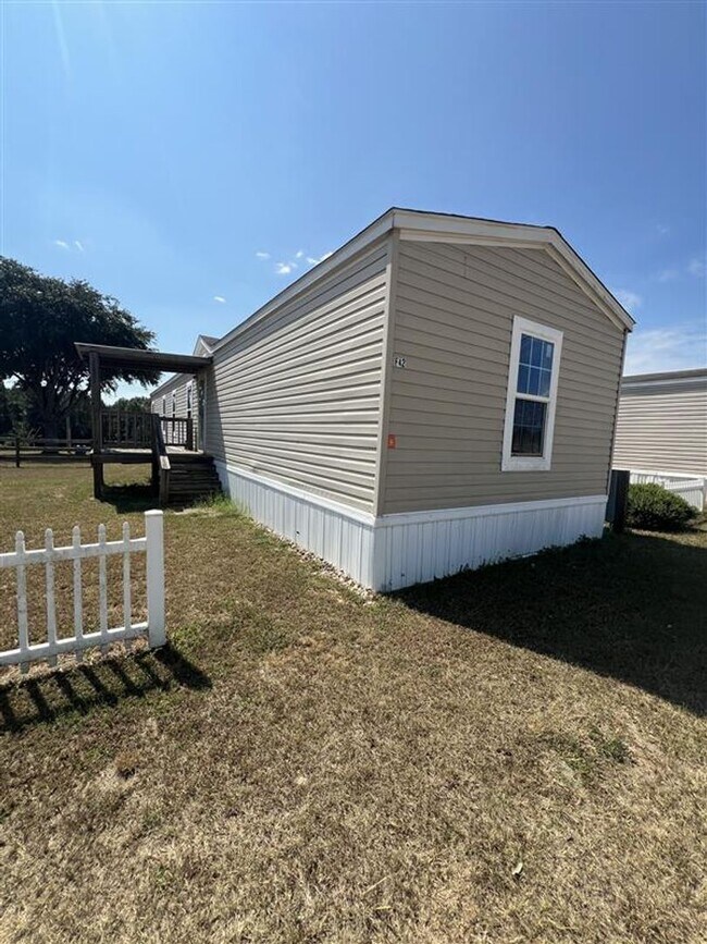 Building Photo - 142 CO ROAD 5516-F42