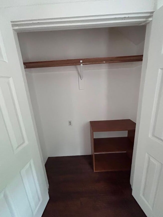 Building Photo - 405 - BEAVER DUPLEX