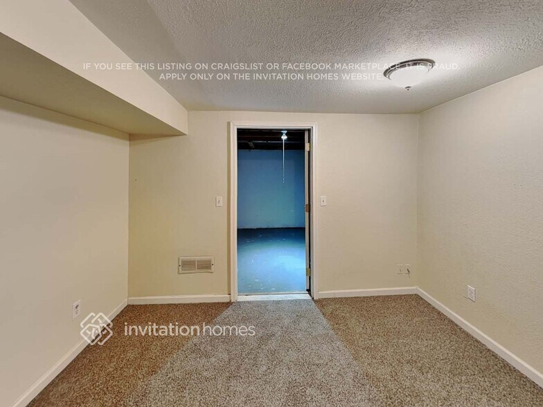 Building Photo - 4258 S Pitkin St
