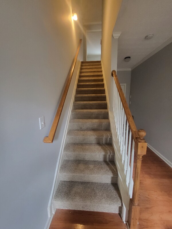 Building Photo - 607 Pecan Knoll Dr