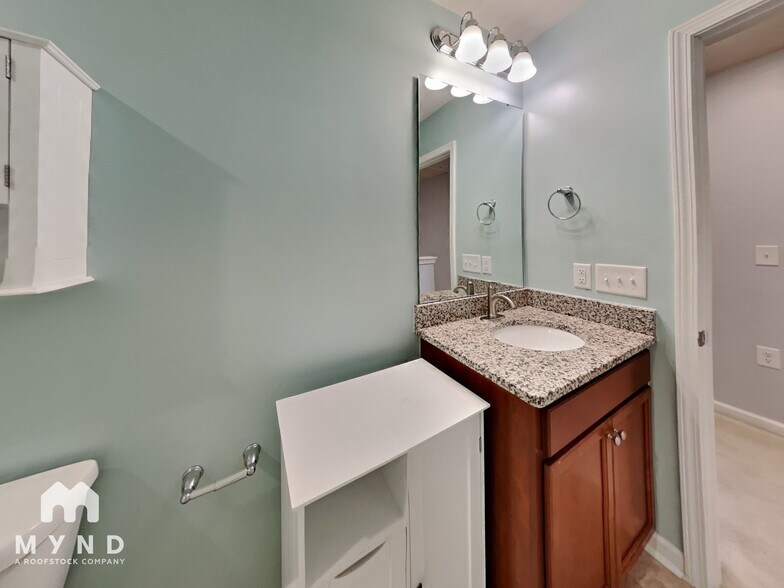 Building Photo - 2101 Attend Xing