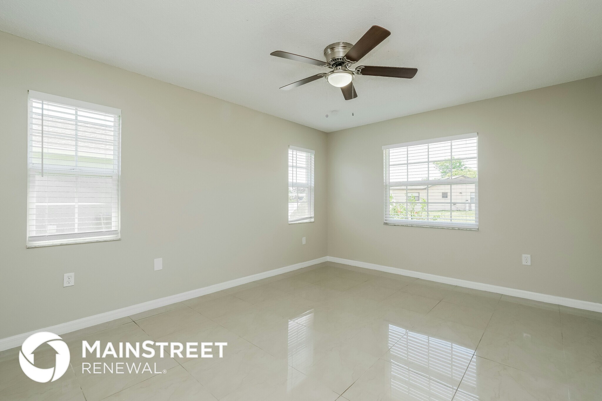 Building Photo - 9126 Lometa Ln
