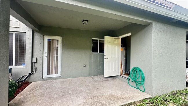 Building Photo - 5925 Manchester Way