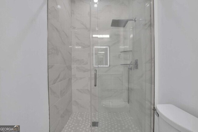 Building Photo - 2964 Old Peachtree Rd NE