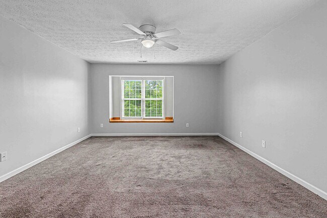Building Photo - 209 Lansing Ct