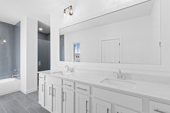 Building Photo - Best of Orange Beach - Casablanca