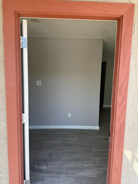 Building Photo - 1819 N 40th St