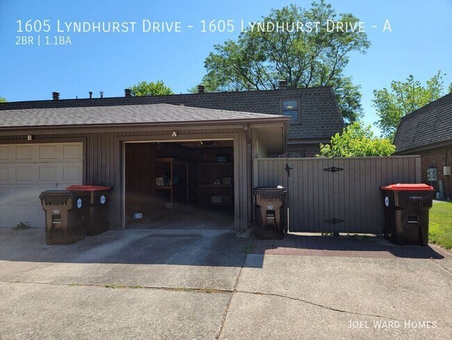 Building Photo - 1605 Lyndhurst Dr