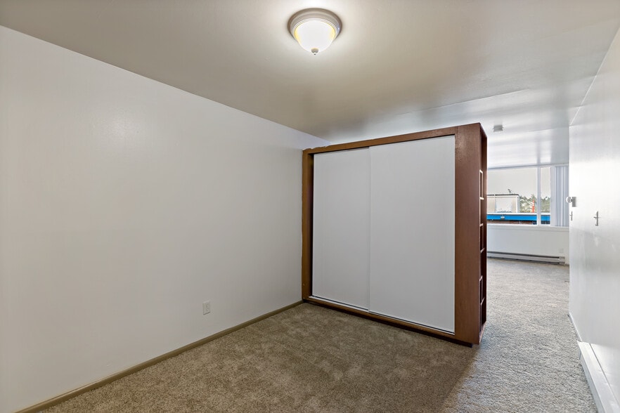 Building Photo - 5625 15th Ave NE