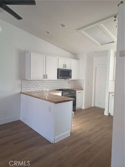 Building Photo - 57336 Crestview Dr