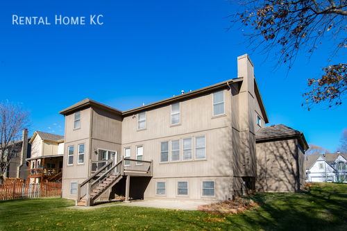 Building Photo - Overland Park 2-Story with Finished Daylig...