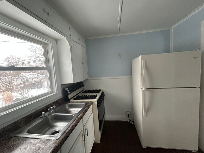 Primary Photo - 111 S Wood St