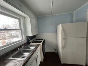 Building Photo - 111 S Wood St