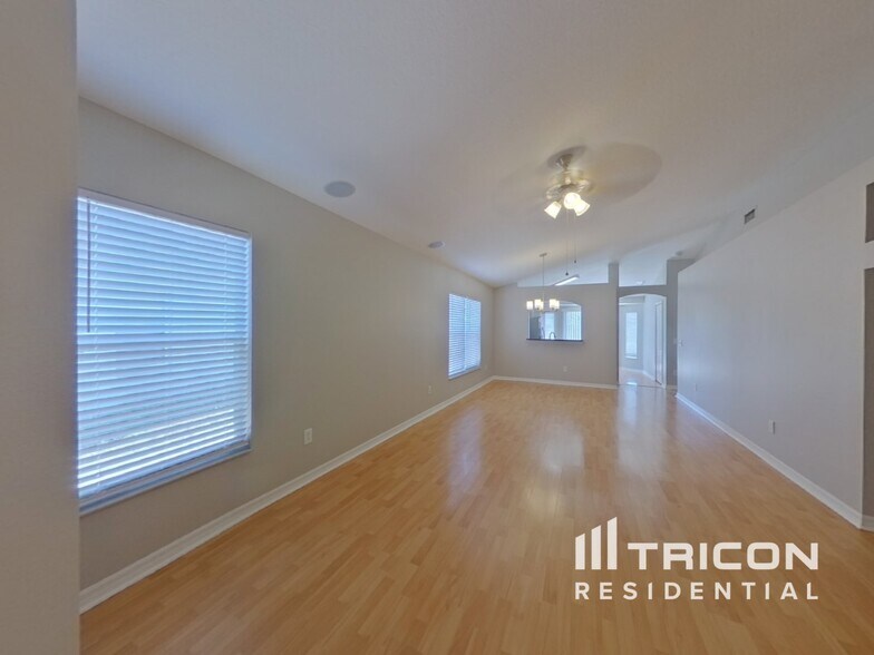 Building Photo - 10608 Navigation Dr