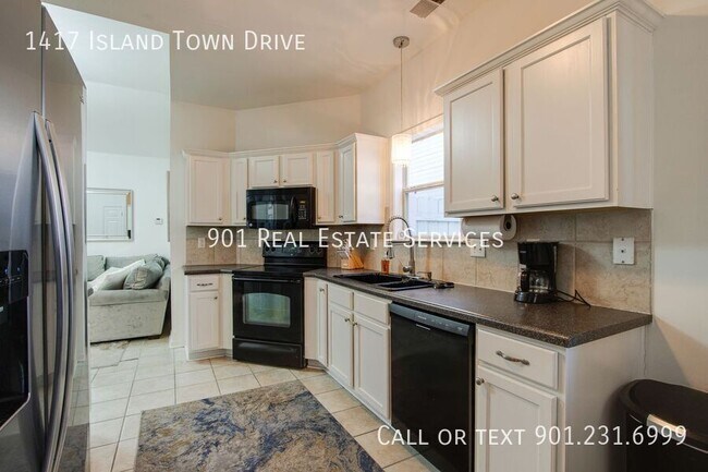 Building Photo - 1417 Island Town Dr