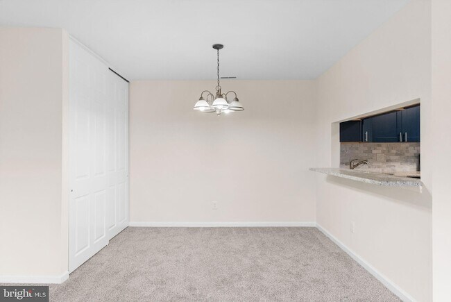 Building Photo - 408 Stockton Ct