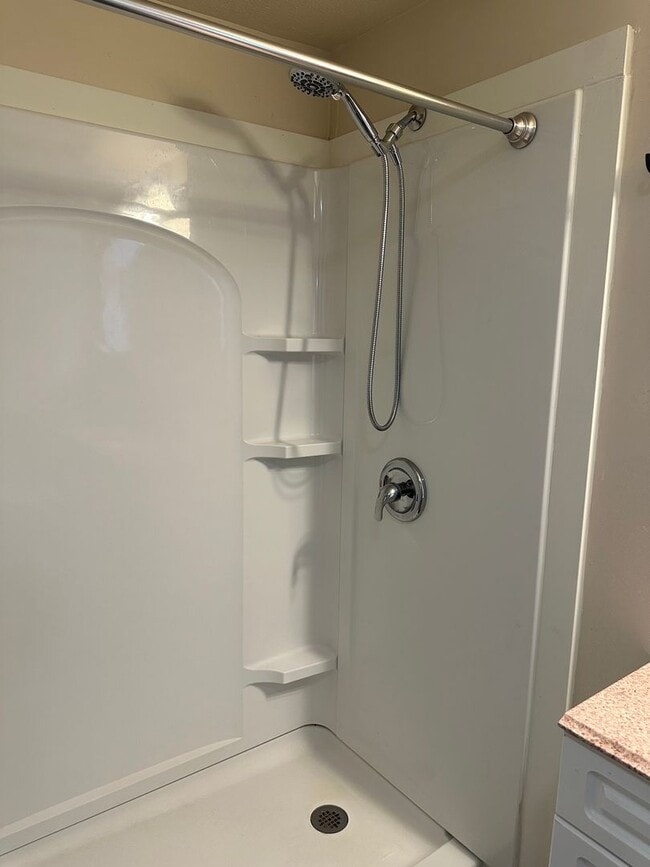 Building Photo - Charming 3 bed 1 bath house in a great a n...