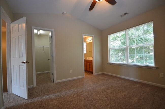 Building Photo - 8026 River Watch Ln