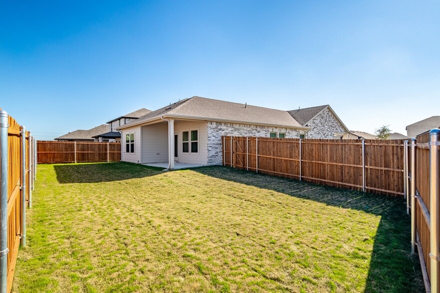 Building Photo - 3300 Sedge Grass Dr