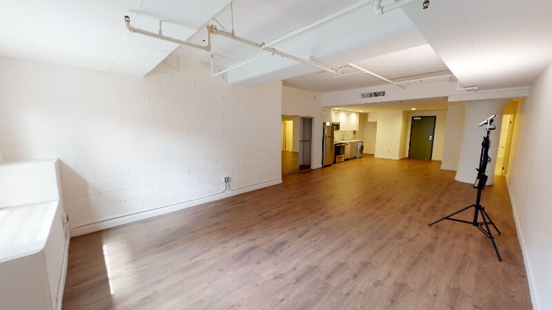 Building Photo - 3550 W 6th St