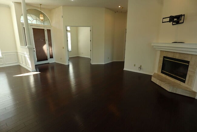 Building Photo - 1609 Bear Crossing Cir