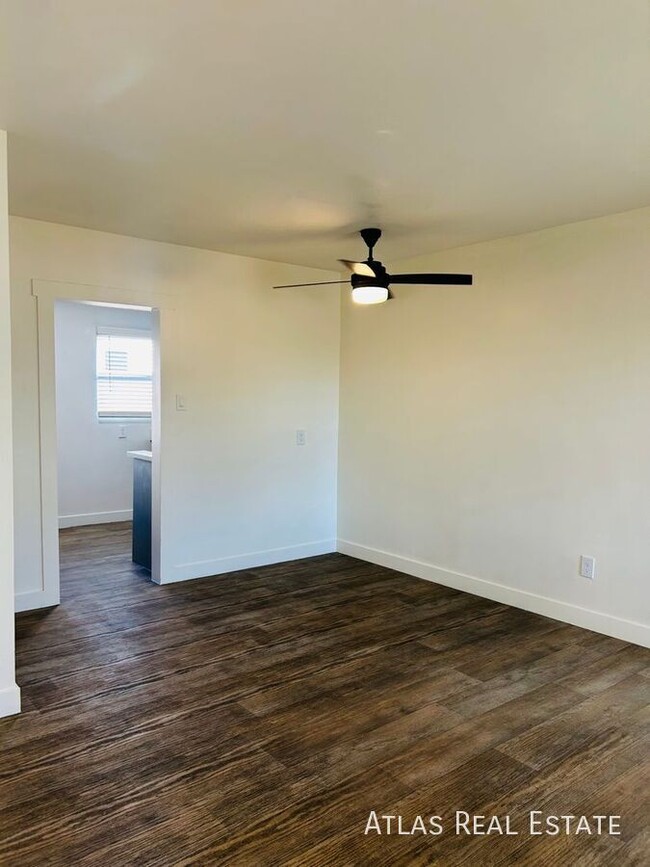 Building Photo - TWO MONTHS FREE on Newly Renovated 2bed/1b...