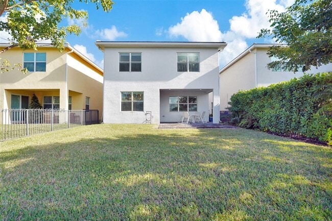 Building Photo - 4091 Pelicano Way