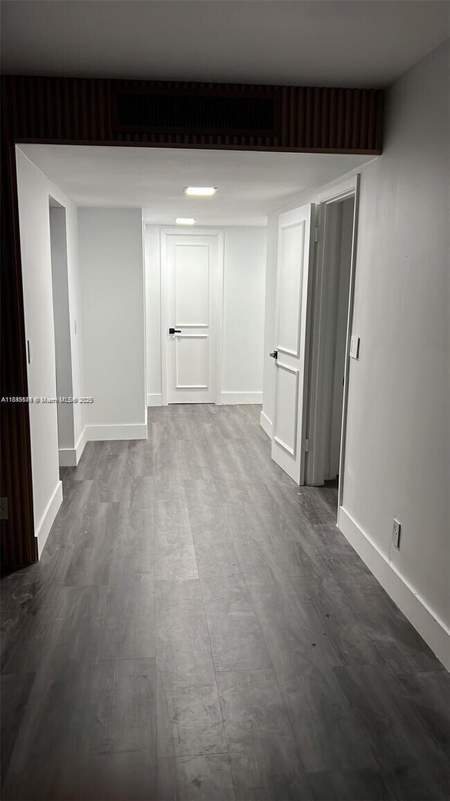Building Photo - 3589 S Ocean Blvd