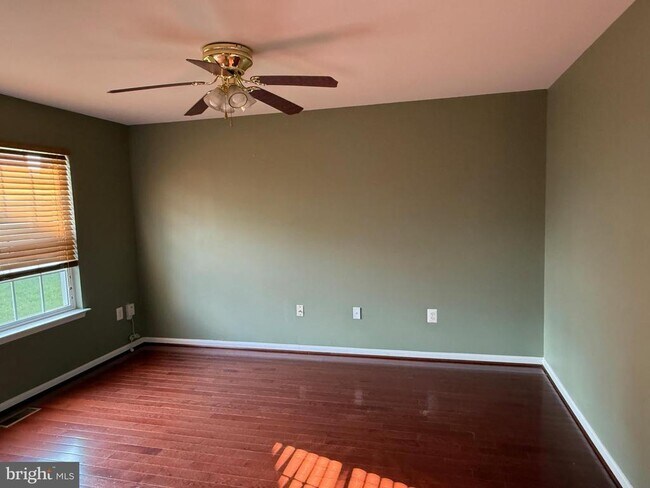 Building Photo - 18 Brushy Creek Cir