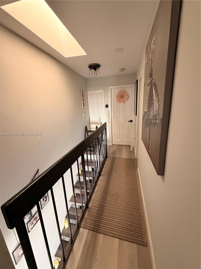 Building Photo - 1711 W 58th St