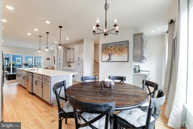 Building Photo - 4418 Fair Lakes Ct