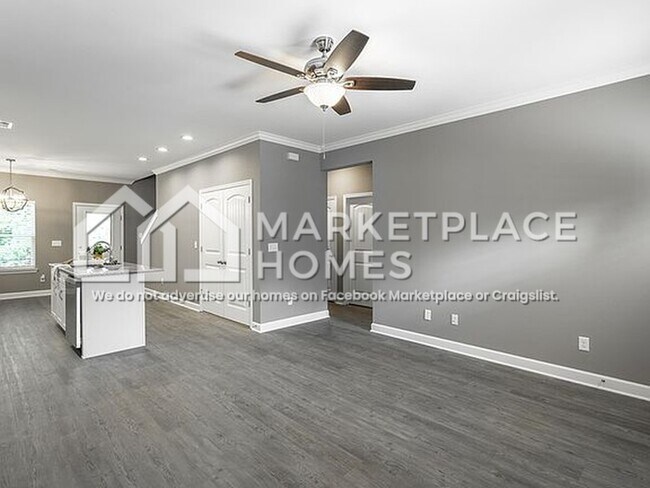 Building Photo - 1307 Vance Rd