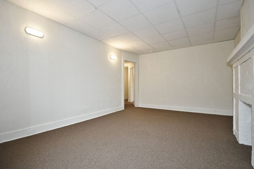 Building Photo - 420 Grant Ave