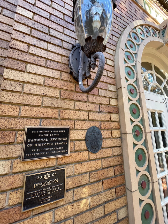 Building Photo - Frederick Place