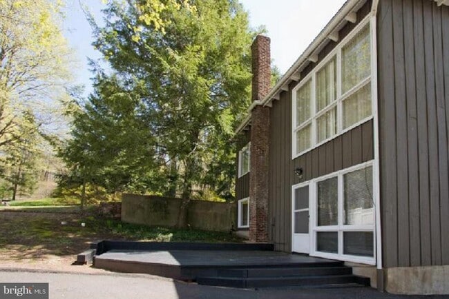 Building Photo - 10A Stoney Hill Rd